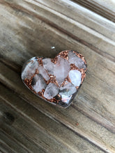 Load image into Gallery viewer, Orgonite Hearts