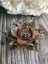 Load image into Gallery viewer, Orgonite Lotus Flowers