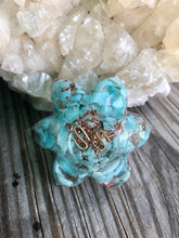 Load image into Gallery viewer, Orgonite Lotus Flowers