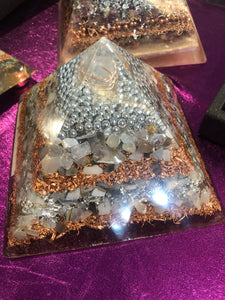 Agate Giza Orgonite Pyramid