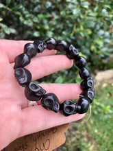 Load image into Gallery viewer, Onyx Skull Crystal Bracelet